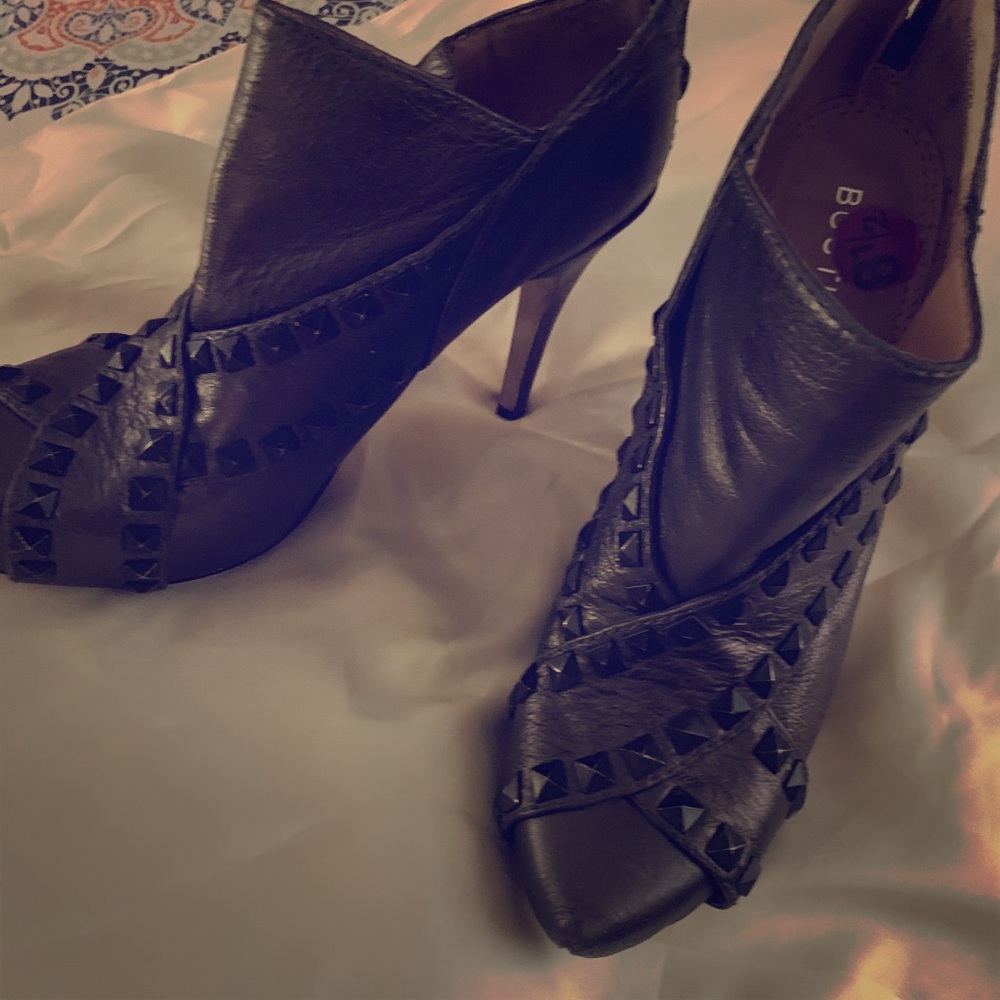 Heal booties